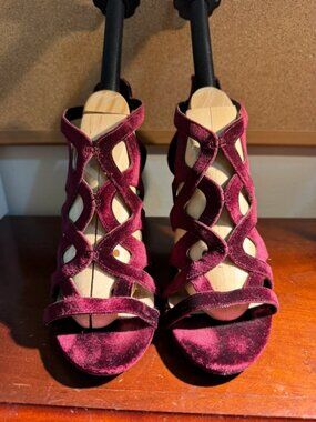 Kelly & Katie Strappy Velvet Burgundy Open Toe Zip Party Heel Shoes Women size 9